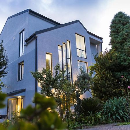 Отель Tj Gardens Махинджаури Экстерьер фото